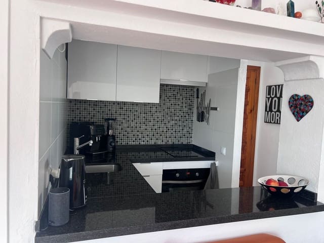 Estudio en Benahavís en venta con piscina - 239.000 € (Ref: 9971927)