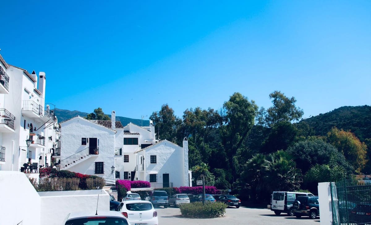 Estudio en Benahavís en venta con piscina - 239.000 € (Ref: 9971927)