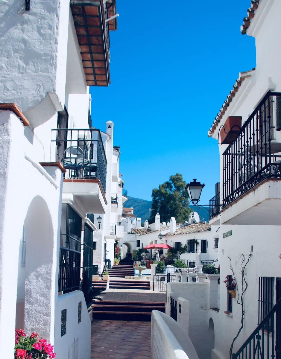 Estudio en Benahavís en venta con piscina - 239.000 € (Ref: 9971927)