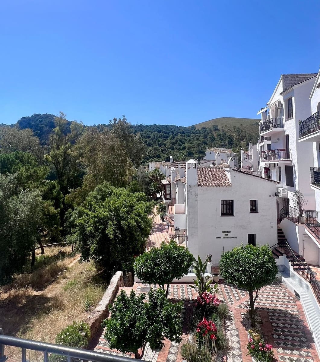 Estudio en Benahavís en venta con piscina - 239.000 € (Ref: 9971927)