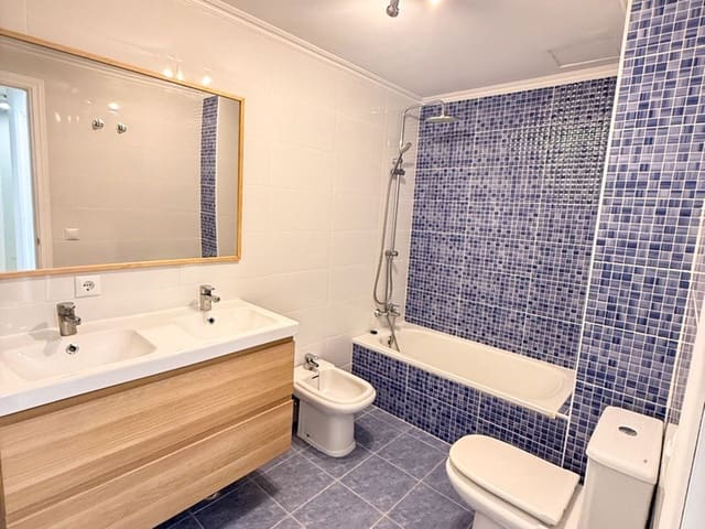 2 bedroom Apartment for sale in San Luis de Sabinillas, Manilva with pool - € 270,000 (Ref: 9971929)