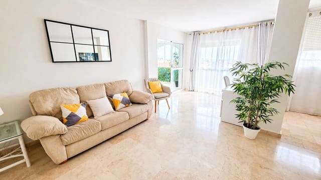 Apartamento de 2 habitaciones en Atalaya-Isdabe, Estepona en venta con piscina - 329.000 € (Ref: 9971933)
