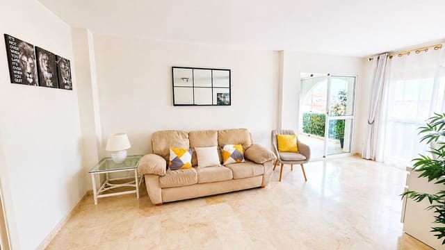 Apartamento de 2 habitaciones en Atalaya-Isdabe, Estepona en venta con piscina - 329.000 € (Ref: 9971933)