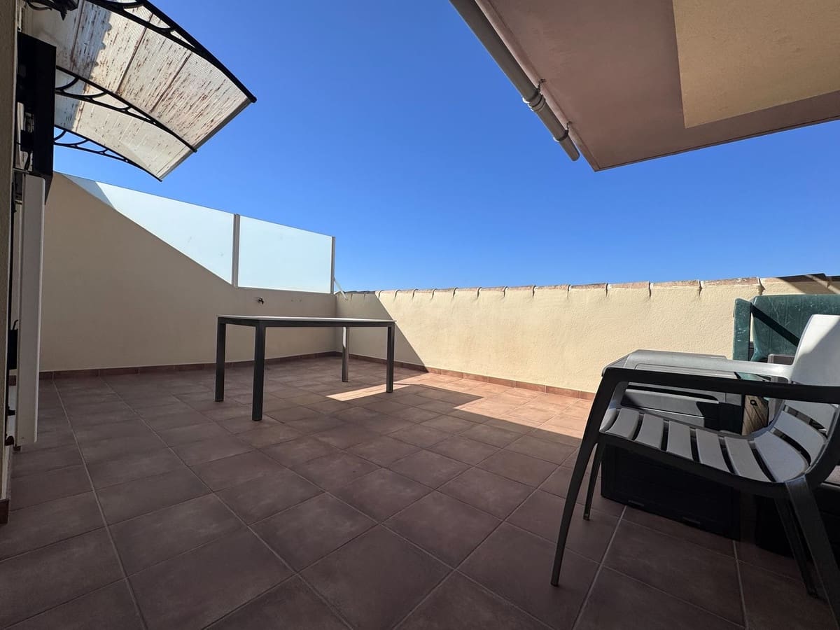 2 soveværelse Lejlighed til salg i Fuengirola med swimmingpool - € 369.000 (Ref: 9971934)