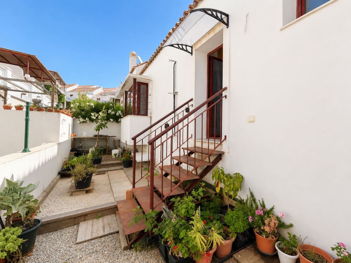 Pareado de 3 habitaciones en Bahia de Casares en venta - 380.000 € (Ref: 9971938)
