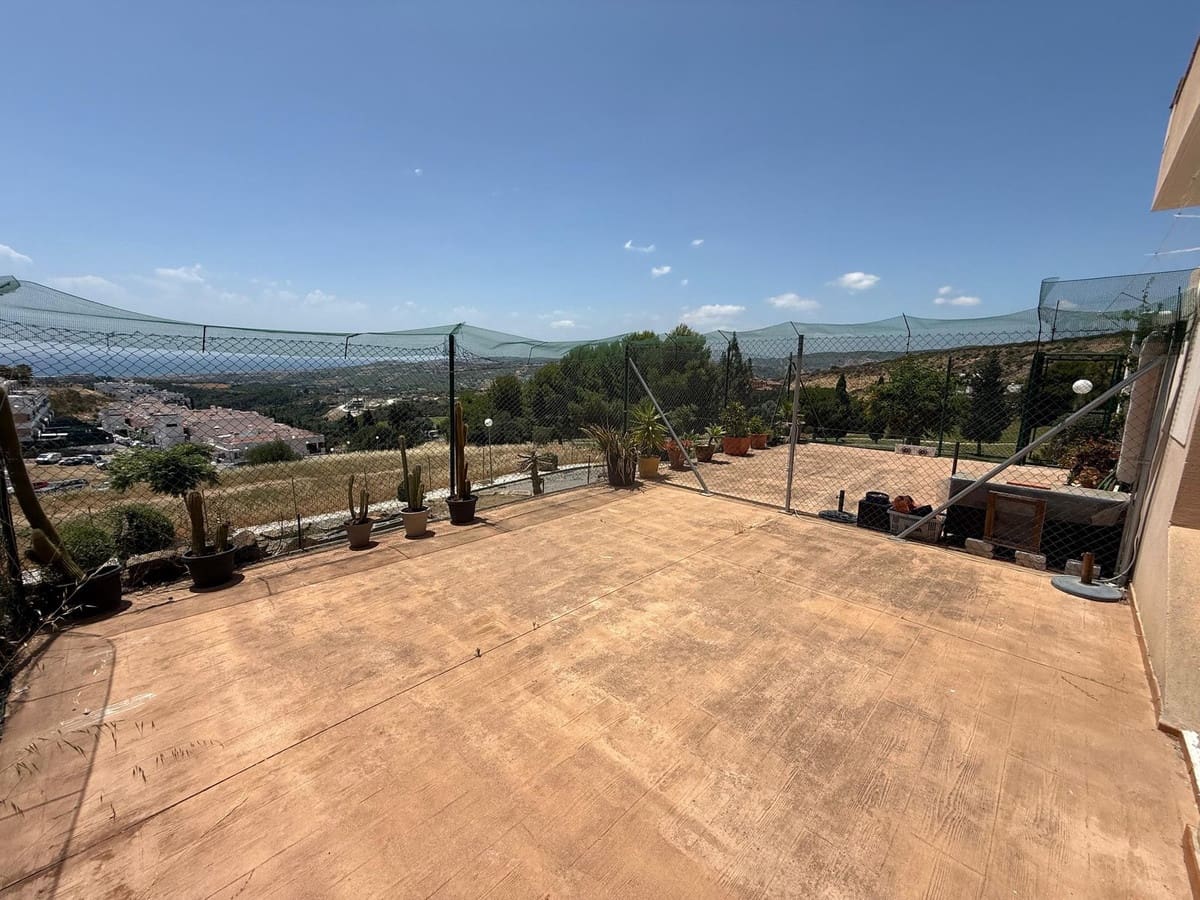 3 soverom Leilighet til salgs i Casares med svømmebasseng garasje - € 287 000 (Ref: 9971939)