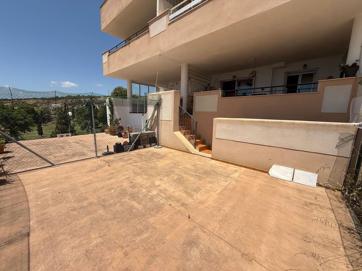 3 soverom Leilighet til salgs i Casares med svømmebasseng garasje - € 287 000 (Ref: 9971939)