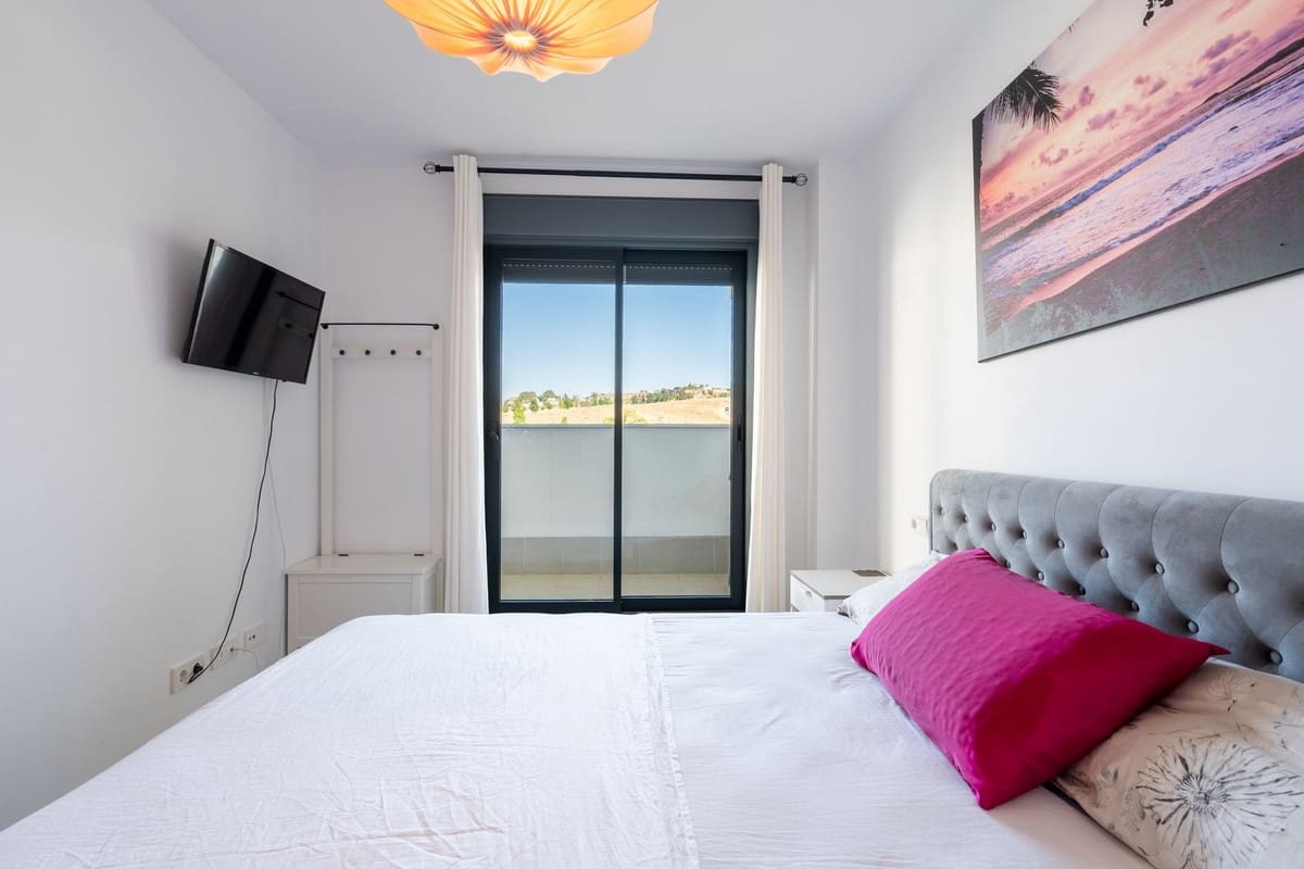 2 soveværelse Lejlighed til salg i La Cala de Mijas med swimmingpool - € 345.000 (Ref: 9971942)