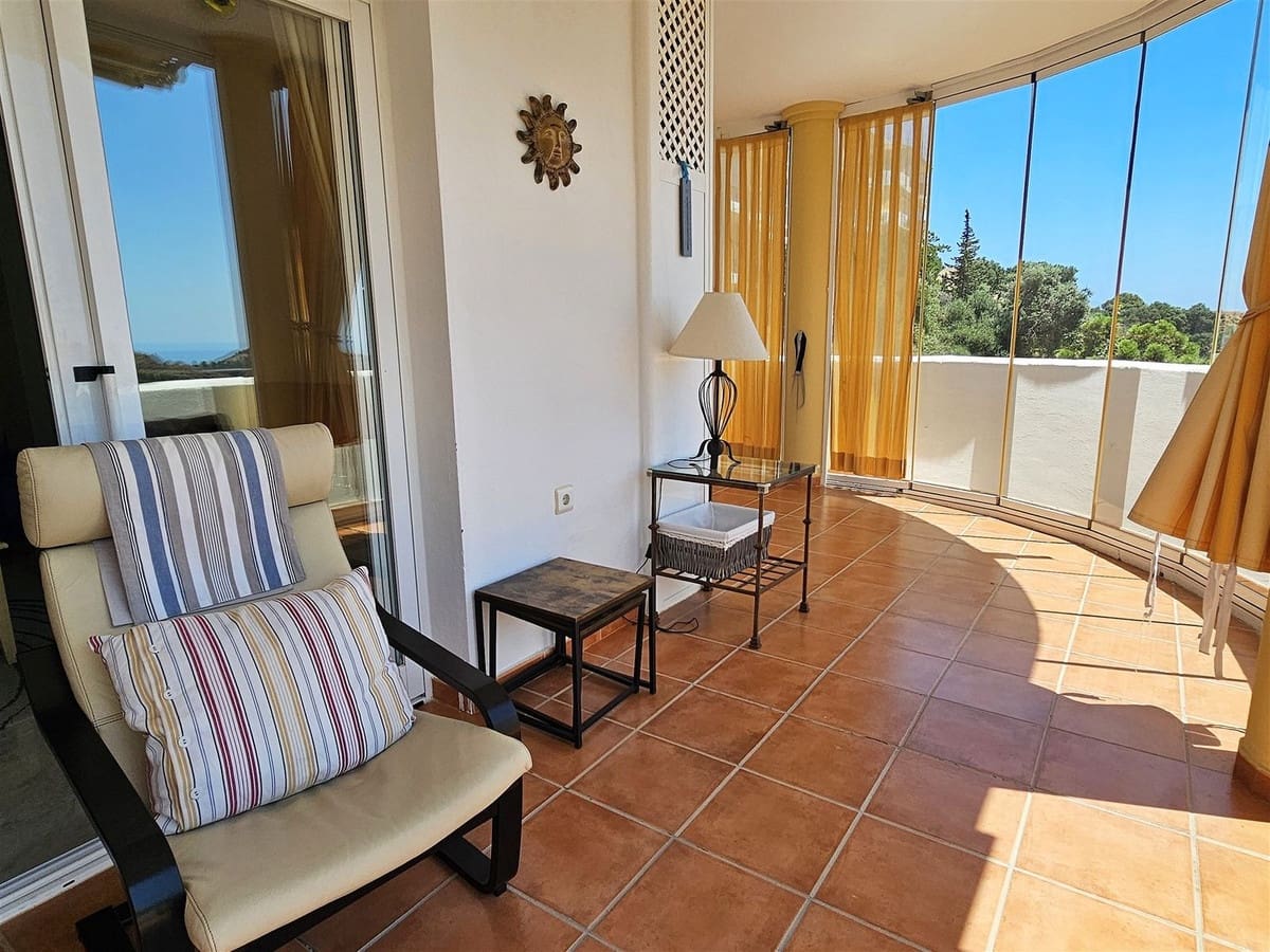 3 bedroom Apartment for sale in Calahonda with pool - € 340,000 (Ref: 9971943)