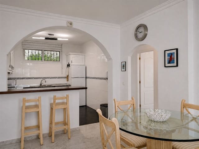3 soveværelse Lejlighed til salg i Calahonda, Mijas med swimmingpool - € 340.000 (Ref: 9971943)