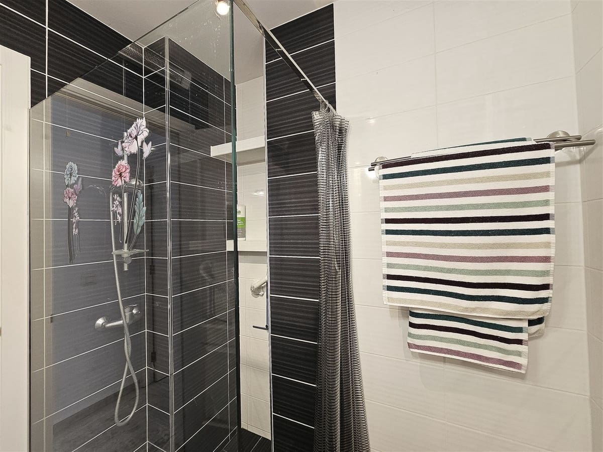 3 bedroom Apartment for sale in Calahonda with pool - € 340,000 (Ref: 9971943)