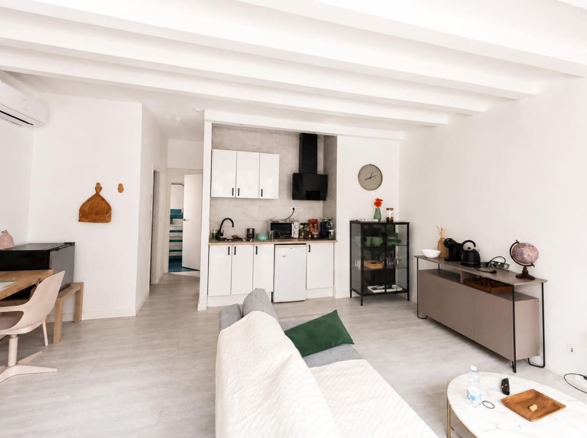 1 soverom Leilighet til salgs i Torremolinos med svømmebasseng - € 373 000 (Ref: 9971947)
