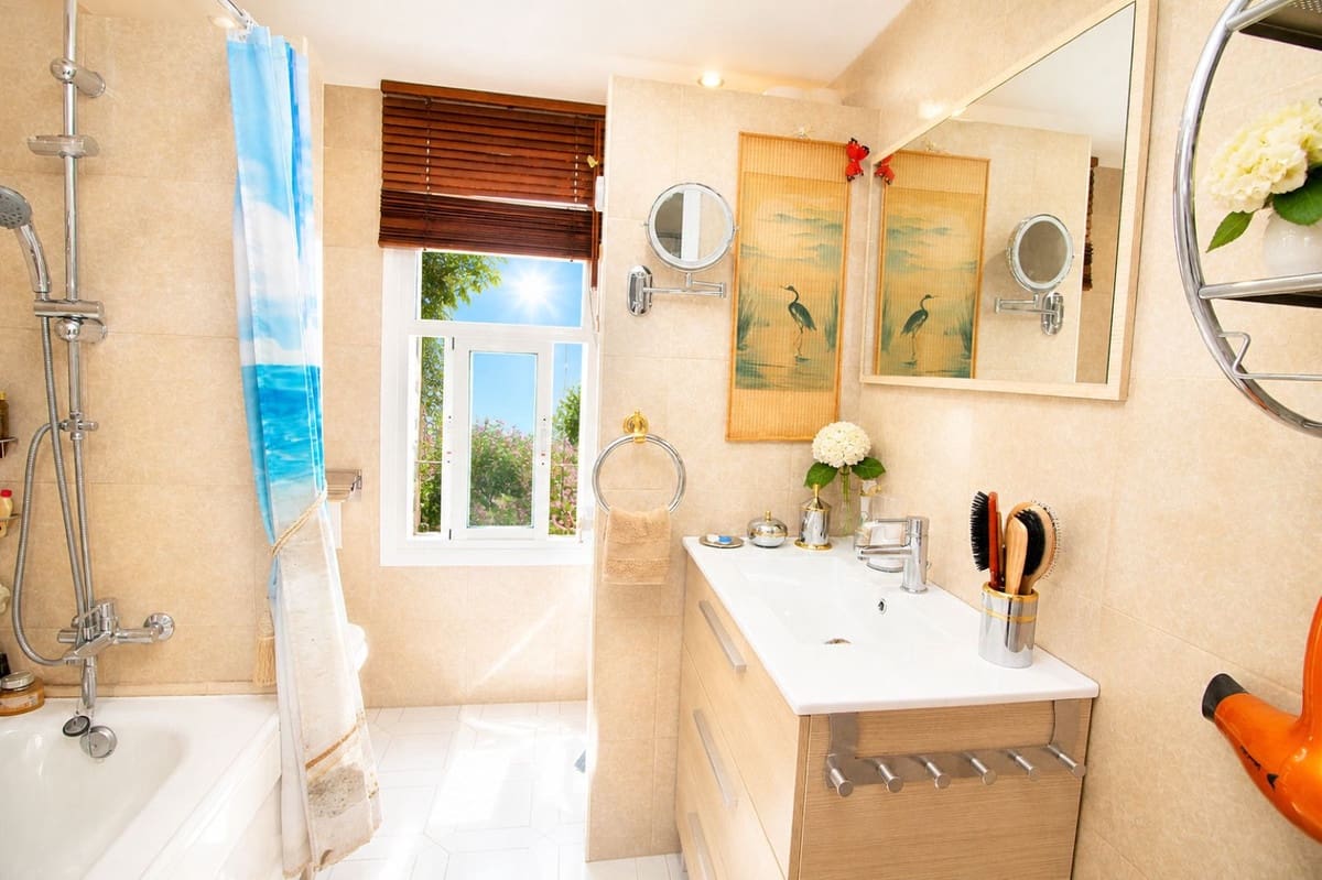 1 soverom Studio til salgs i Malaga by med svømmebasseng - € 242 000 (Ref: 9971948)