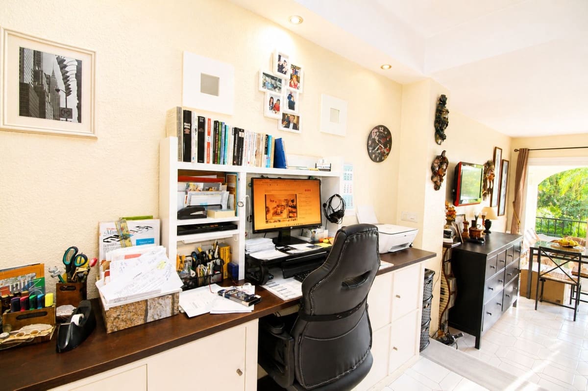 1 soverom Studio til salgs i Malaga by med svømmebasseng - € 242 000 (Ref: 9971948)