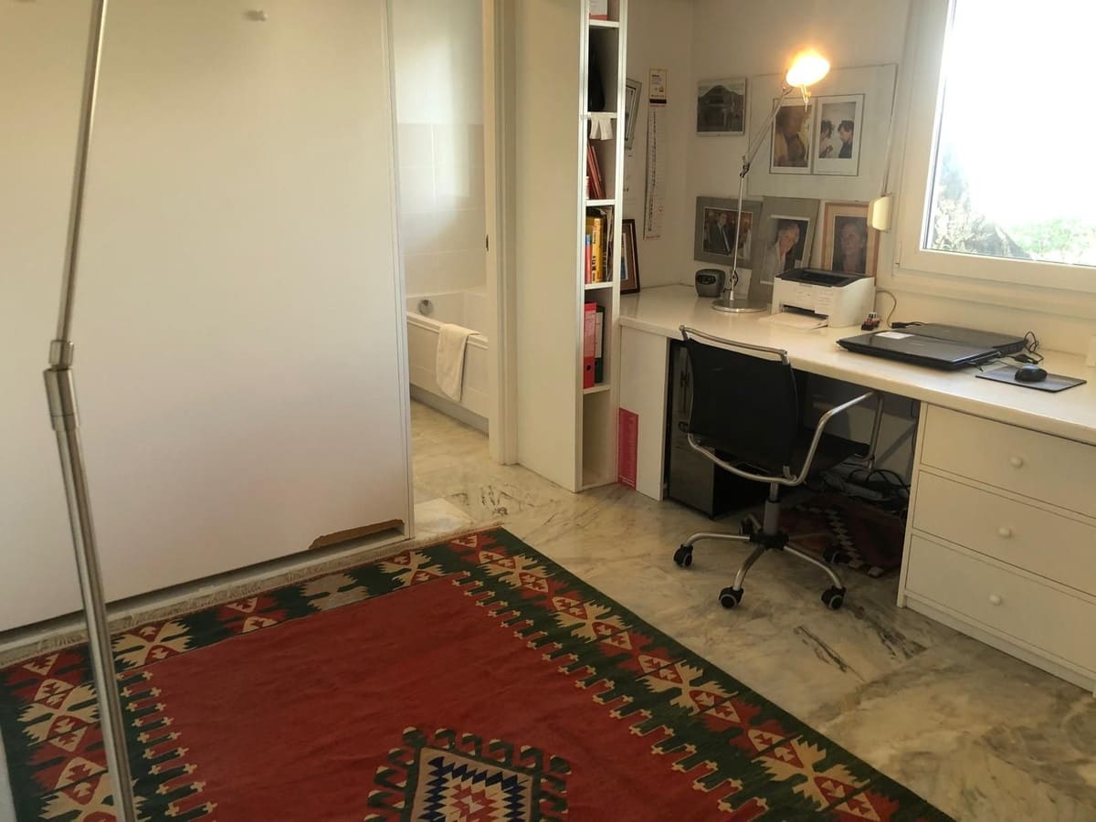2 soverom Leilighet til salgs i La Mairena med svømmebasseng - € 328 000 (Ref: 9971949)