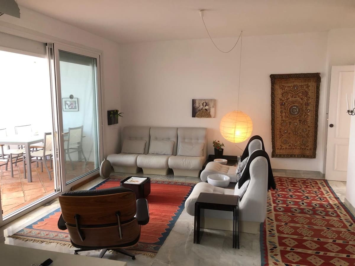 2 soverom Leilighet til salgs i La Mairena med svømmebasseng - € 328 000 (Ref: 9971949)