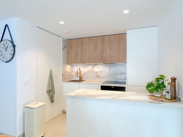 Apartamento de 3 habitaciones en Torreblanca, Fuengirola en venta con piscina - 395.000 € (Ref: 9971964)