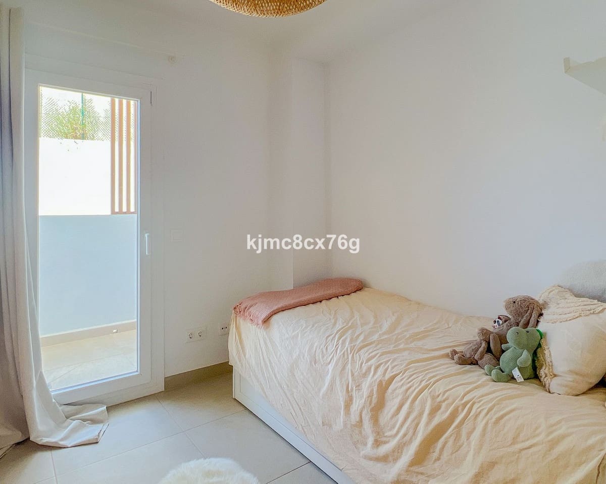 Apartamento de 3 habitaciones en Fuengirola en venta con piscina - 395.000 € (Ref: 9971964)