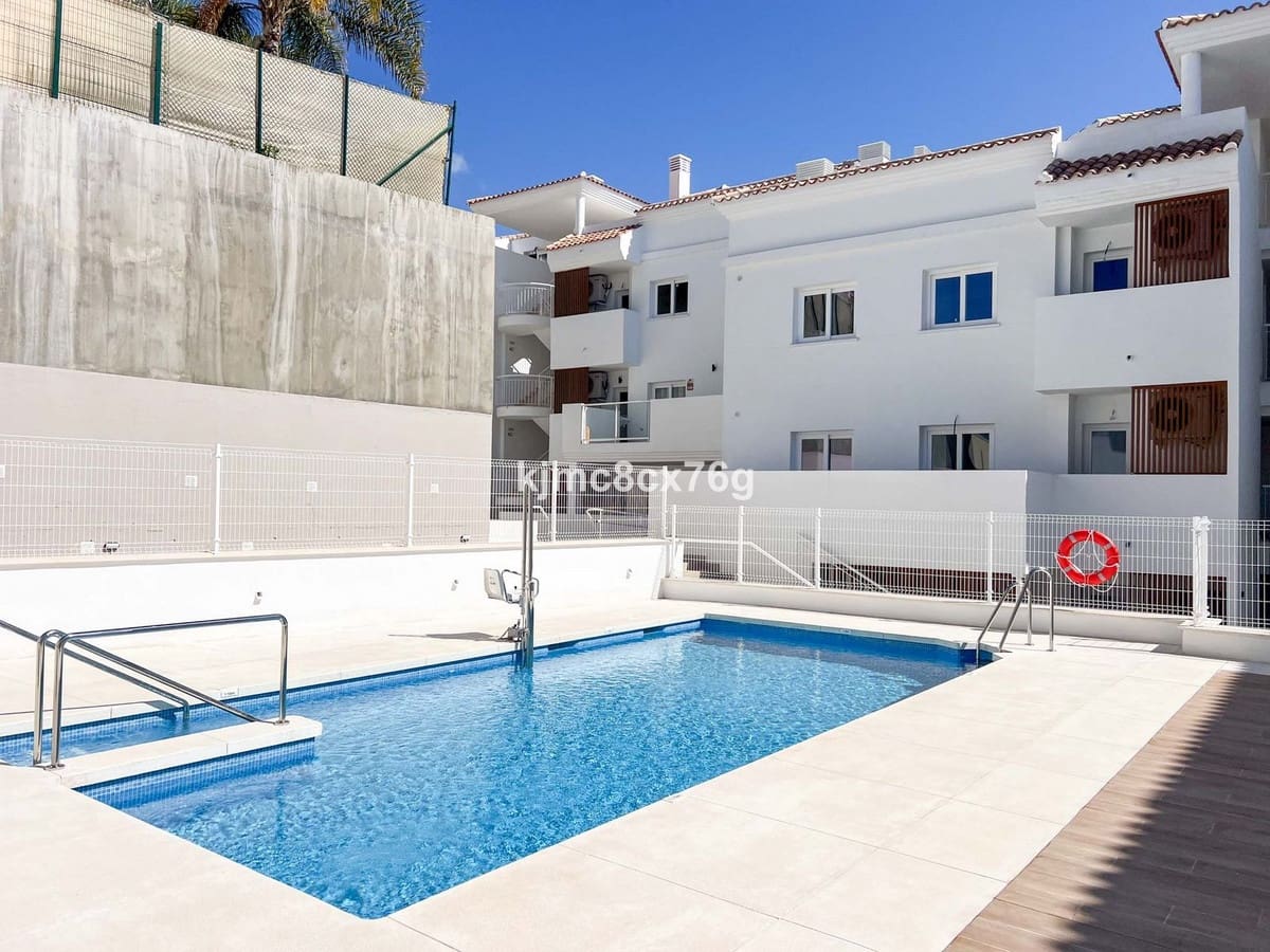 Apartamento de 3 habitaciones en Fuengirola en venta con piscina - 395.000 € (Ref: 9971964)