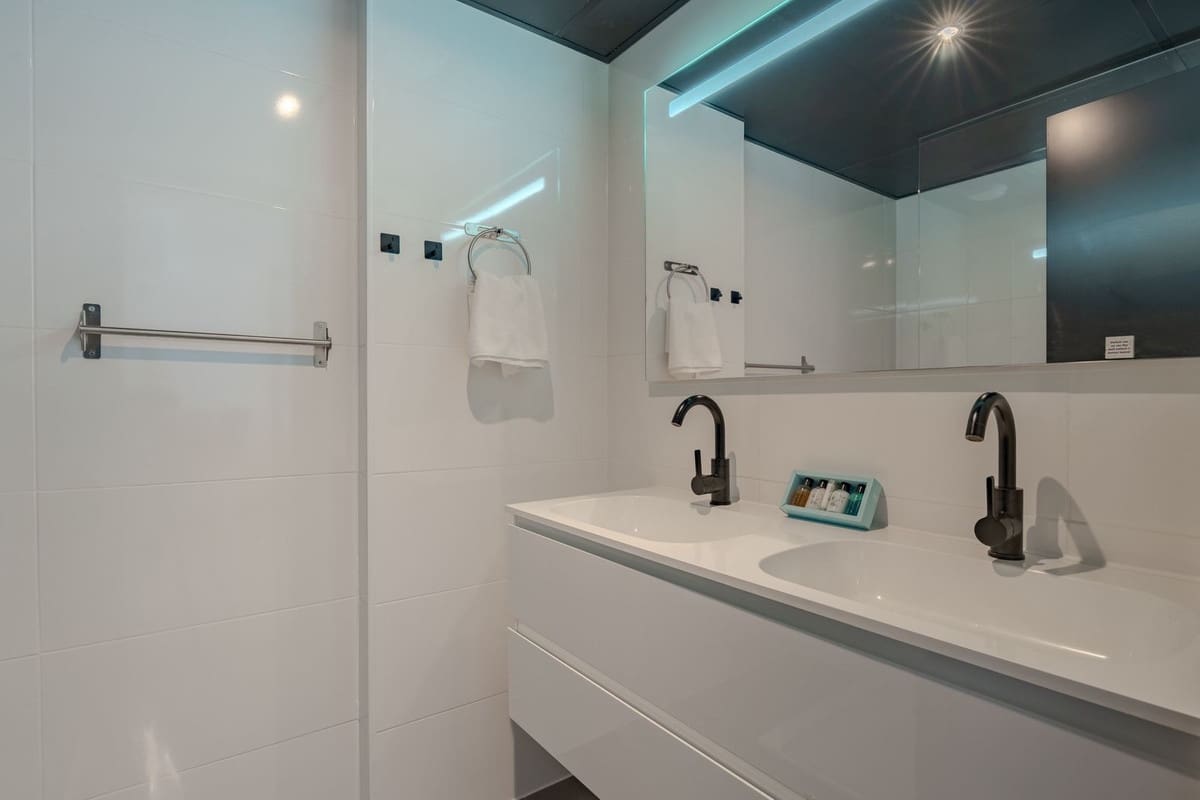 2 soverom Leilighet til salgs i Mijas Costa med svømmebasseng garasje - € 329 000 (Ref: 9971970)