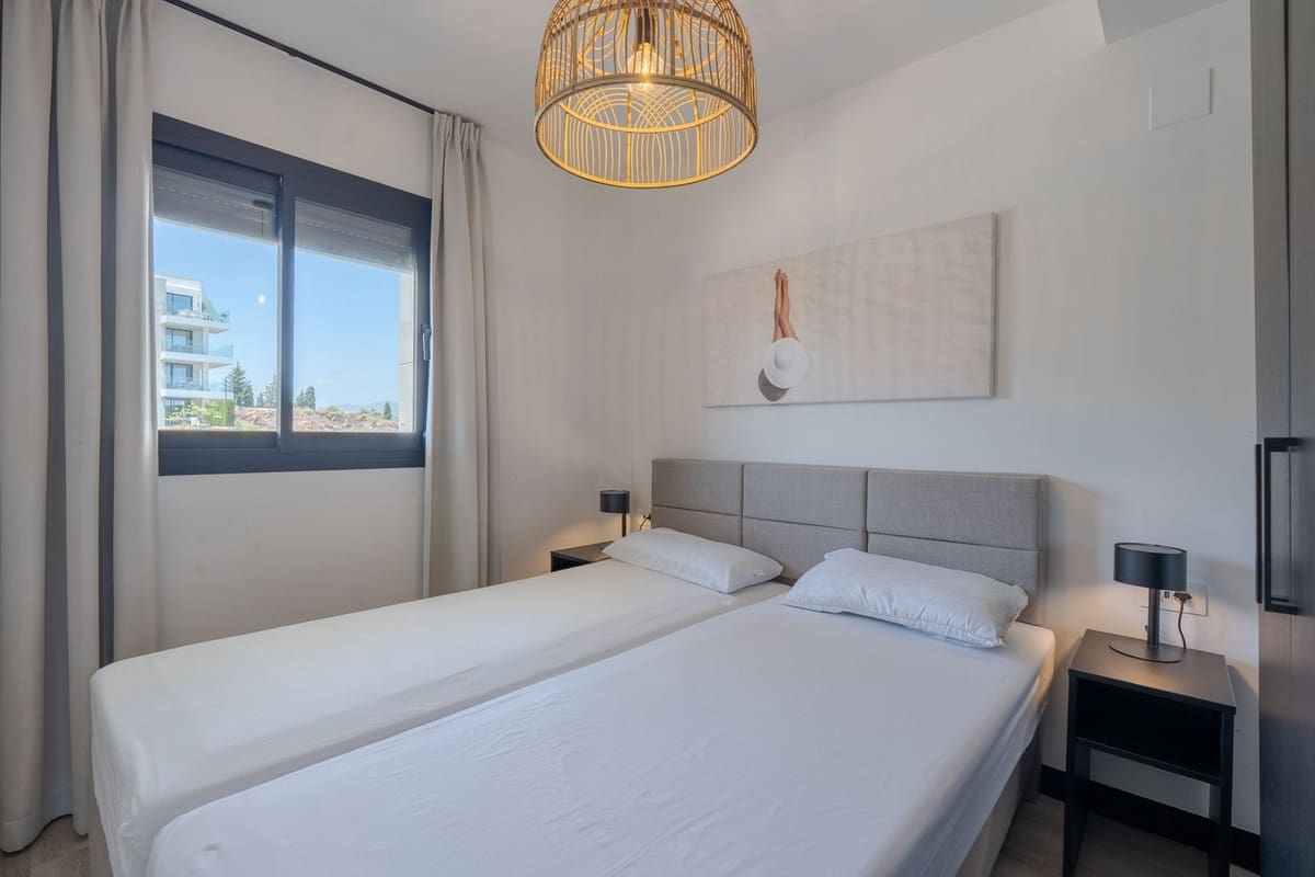 2 soverom Leilighet til salgs i Mijas Costa med svømmebasseng garasje - € 329 000 (Ref: 9971970)