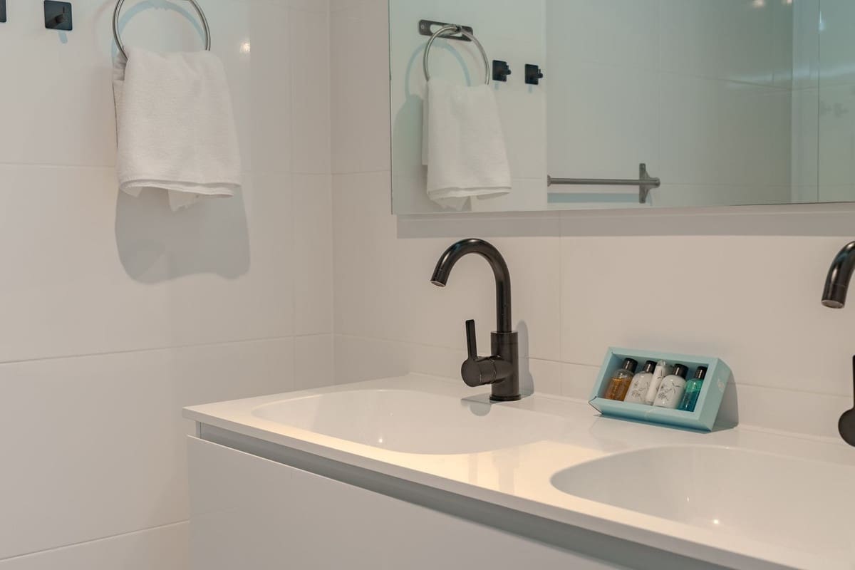 2 soverom Leilighet til salgs i Mijas Costa med svømmebasseng garasje - € 329 000 (Ref: 9971970)