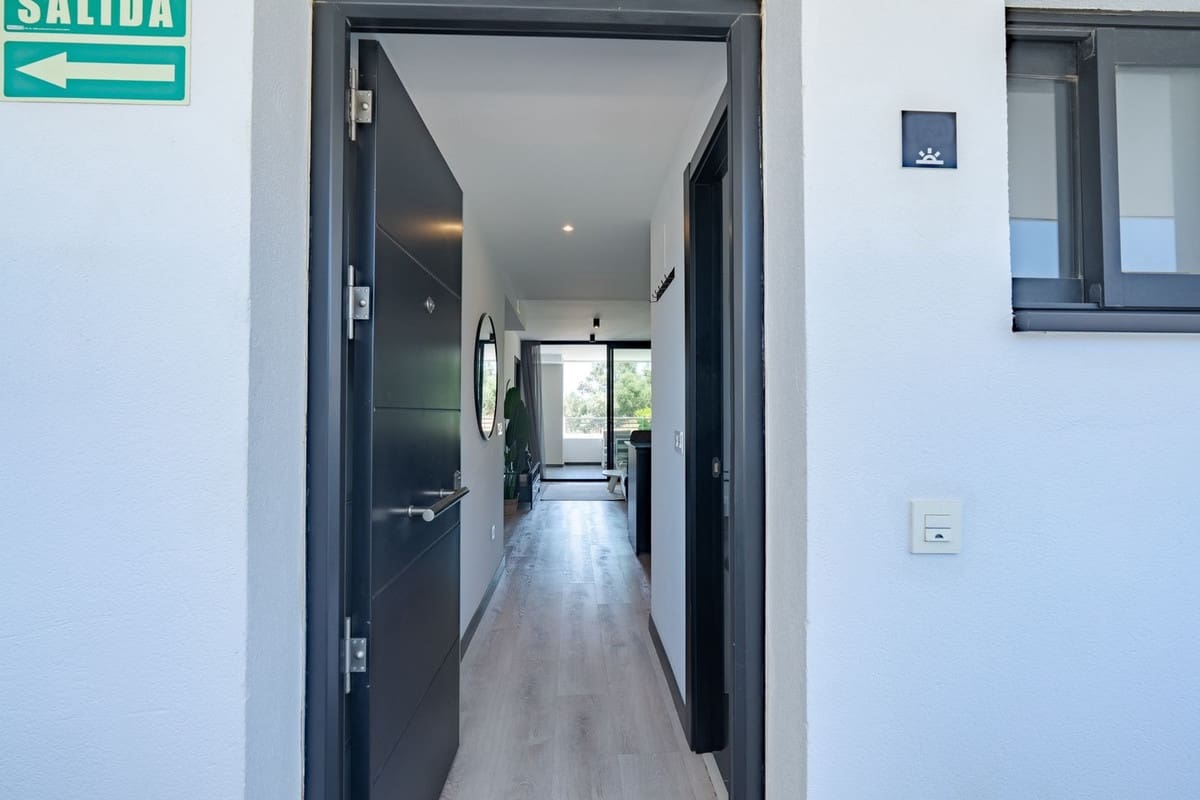 2 soverom Leilighet til salgs i Mijas Costa med svømmebasseng garasje - € 329 000 (Ref: 9971970)