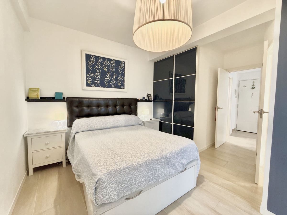 Apartamento de 2 habitaciones en Fuengirola en venta - 359.000 € (Ref: 9971973)