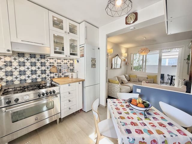 Apartamento de 2 habitaciones en Fuengirola en venta - 359.000 € (Ref: 9971973)