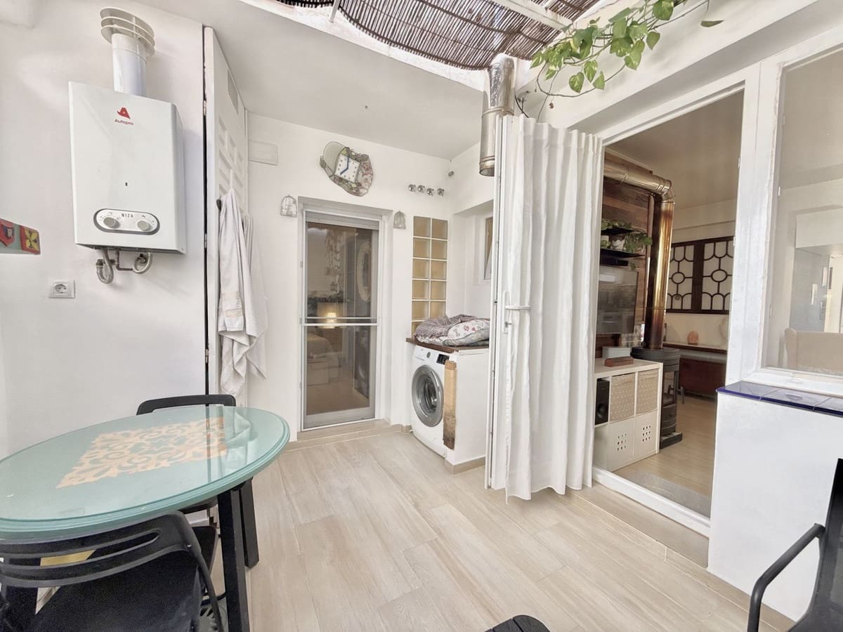 Apartamento de 2 habitaciones en Fuengirola en venta - 359.000 € (Ref: 9971973)
