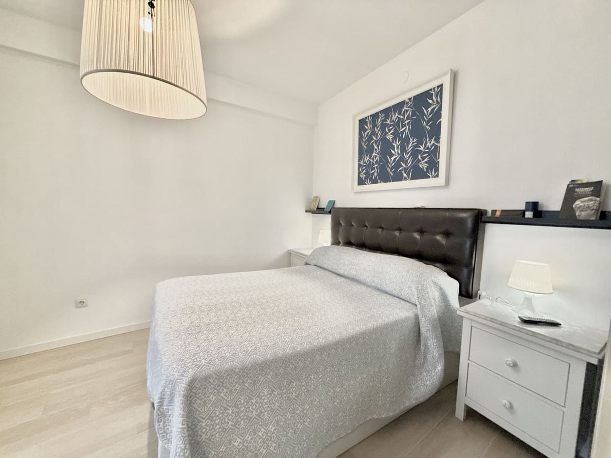 Apartamento de 2 habitaciones en Fuengirola en venta - 359.000 € (Ref: 9971973)