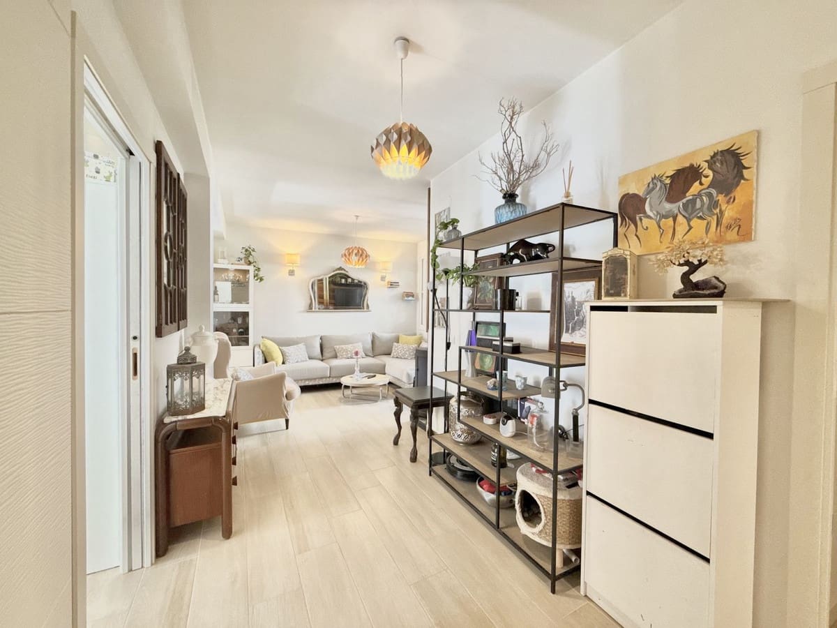 Apartamento de 2 habitaciones en Fuengirola en venta - 359.000 € (Ref: 9971973)