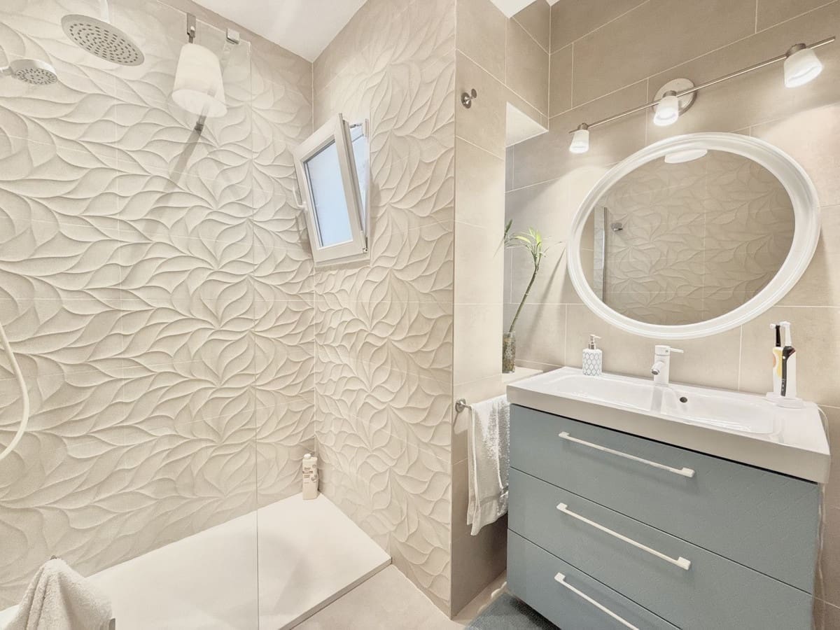 Apartamento de 2 habitaciones en Fuengirola en venta - 359.000 € (Ref: 9971973)