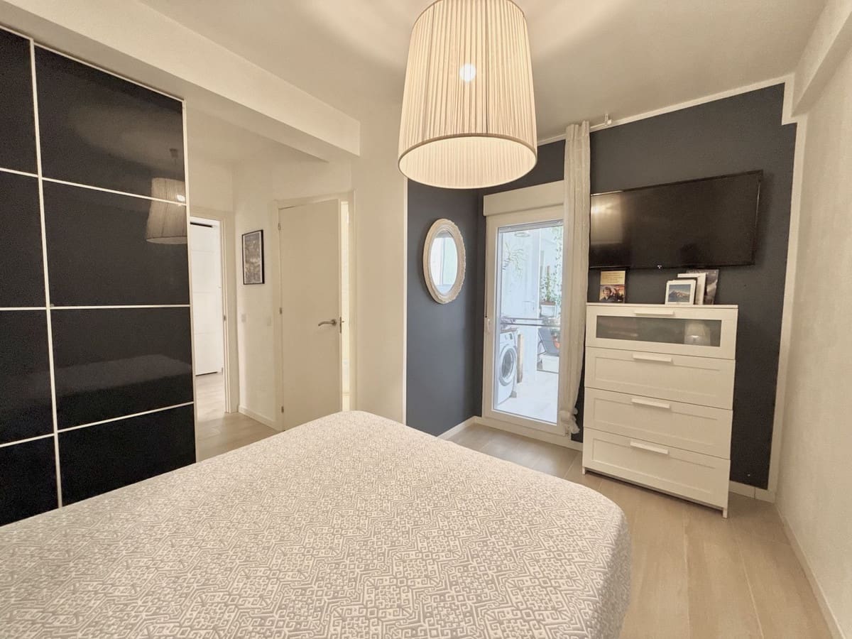 Apartamento de 2 habitaciones en Fuengirola en venta - 359.000 € (Ref: 9971973)