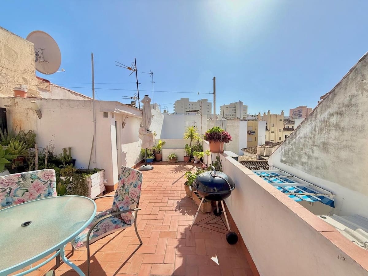 Apartamento de 2 habitaciones en Fuengirola en venta - 359.000 € (Ref: 9971973)