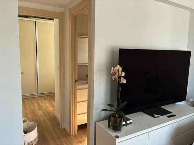 1 slaapkamer Appartement te koop in Nueva Andalucia, Marbella - € 215.000 (Ref: 9971974)