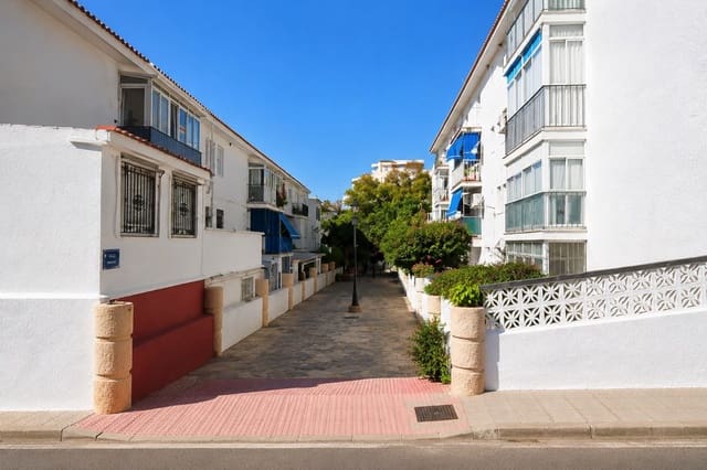 1 slaapkamer Appartement te koop in Nueva Andalucia, Marbella - € 215.000 (Ref: 9971974)