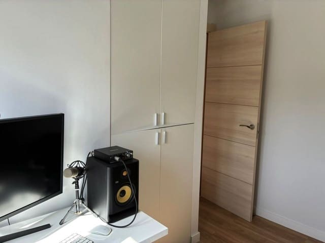 1 slaapkamer Appartement te koop in Nueva Andalucia, Marbella - € 215.000 (Ref: 9971974)