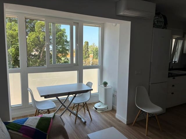 1 slaapkamer Appartement te koop in Nueva Andalucia, Marbella - € 215.000 (Ref: 9971974)
