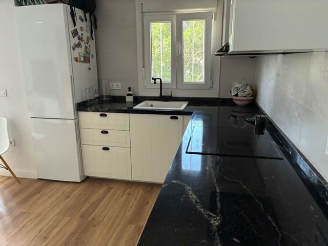 1 slaapkamer Appartement te koop in Nueva Andalucia, Marbella - € 215.000 (Ref: 9971974)