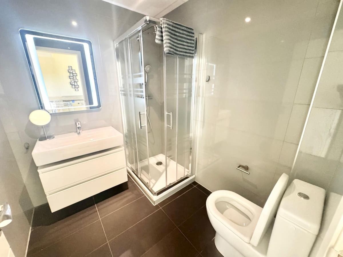 2 soveværelse Lejlighed til salg i Cerro del Aguila med swimmingpool garage - € 345.000 (Ref: 9971975)