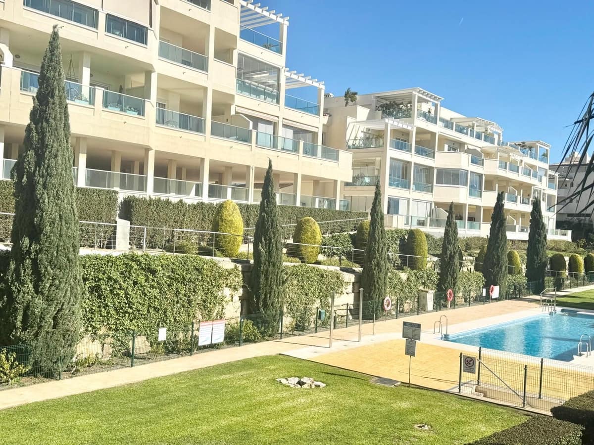 2 soveværelse Lejlighed til salg i Cerro del Aguila med swimmingpool garage - € 345.000 (Ref: 9971975)