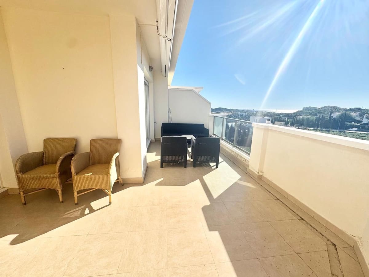 2 soveværelse Lejlighed til salg i Cerro del Aguila med swimmingpool garage - € 345.000 (Ref: 9971975)