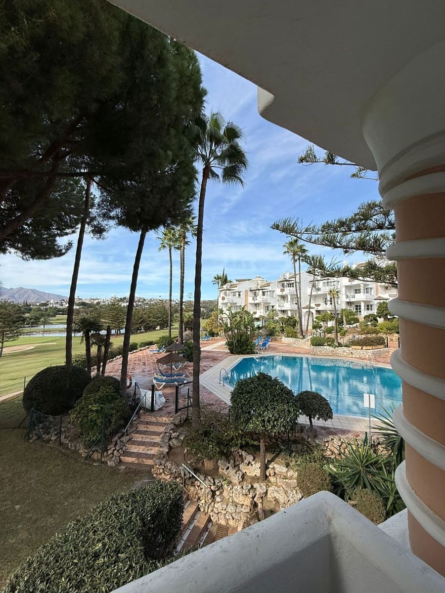 3 soveværelse Lejlighed til salg i Mijas Golf med swimmingpool - € 350.000 (Ref: 9971978)