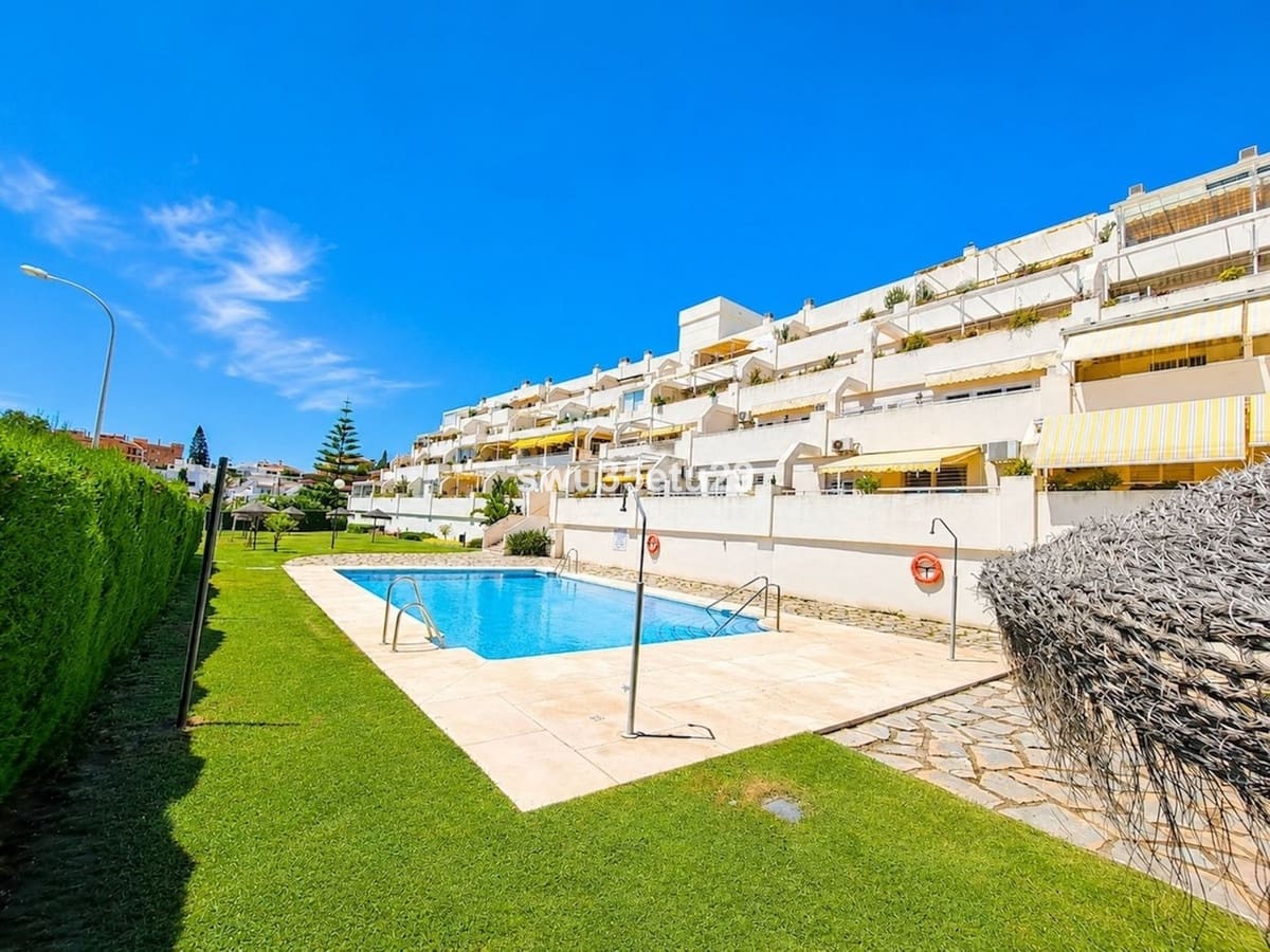 1 soveværelse Lejlighed til salg i Fuengirola med swimmingpool garage - € 385.000 (Ref: 9971980)