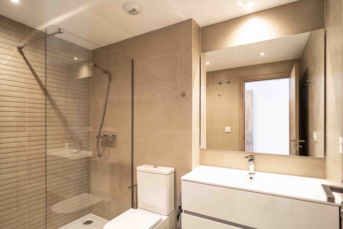 2 slaapkamer Appartement te koop in La Cala Golf met zwembad - € 396.000 (Ref: 9971989)