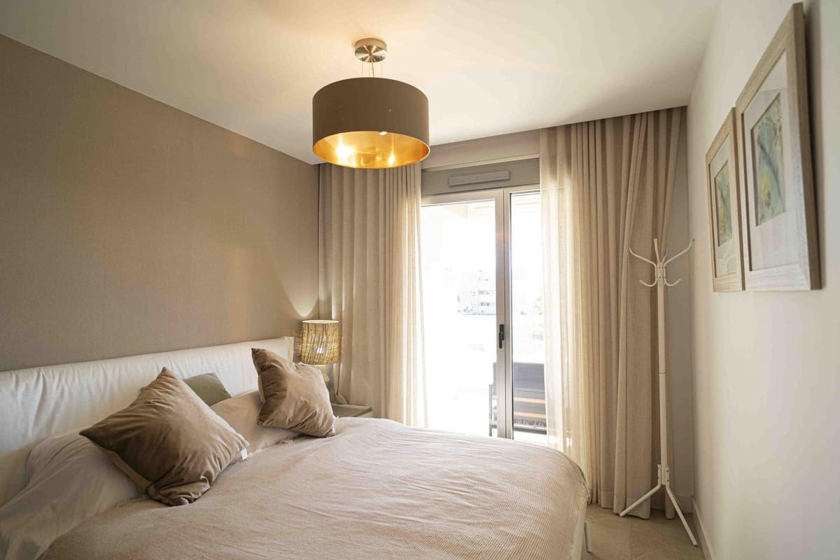 2 slaapkamer Appartement te koop in La Cala Golf met zwembad - € 396.000 (Ref: 9971989)