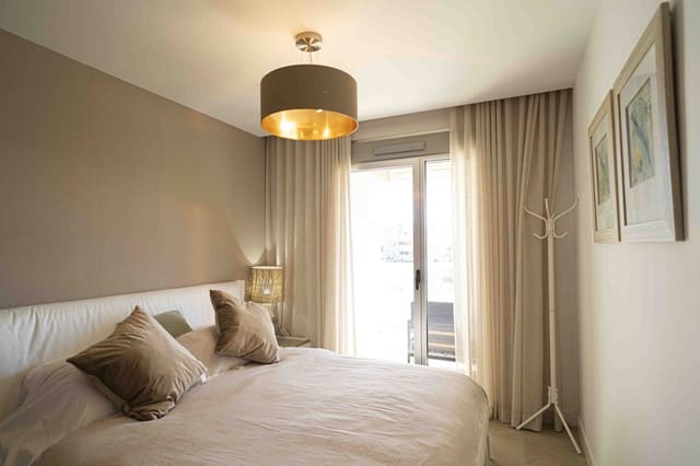 Apartamento de 2 habitaciones en La Cala Golf, Mijas en venta con piscina - 396.000 € (Ref: 9971989)