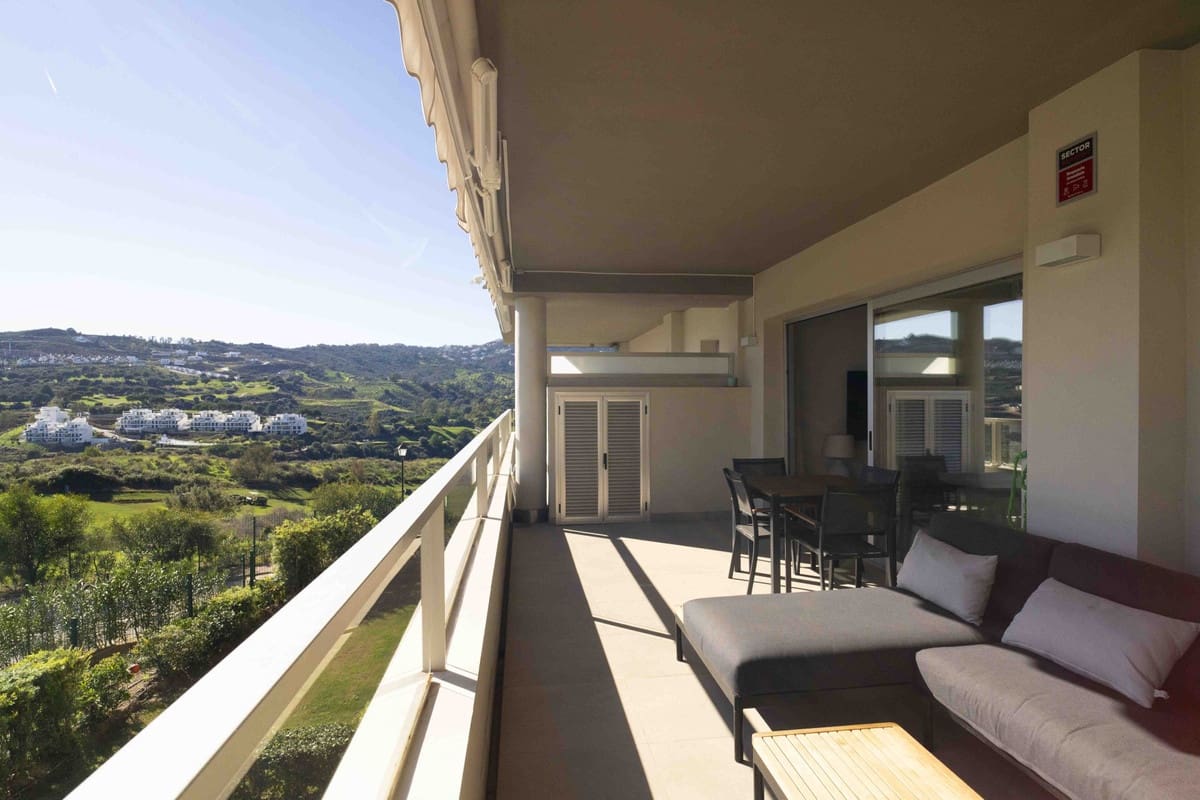 2 slaapkamer Appartement te koop in La Cala Golf met zwembad - € 396.000 (Ref: 9971989)