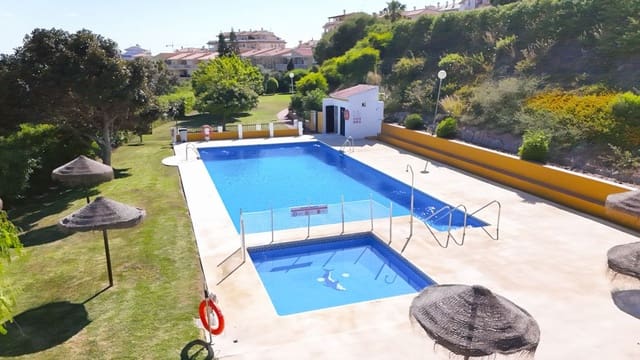 2 soverom Leilighet til salgs i El Faro, Mijas med svømmebasseng garasje - € 259 000 (Ref: 9971993)